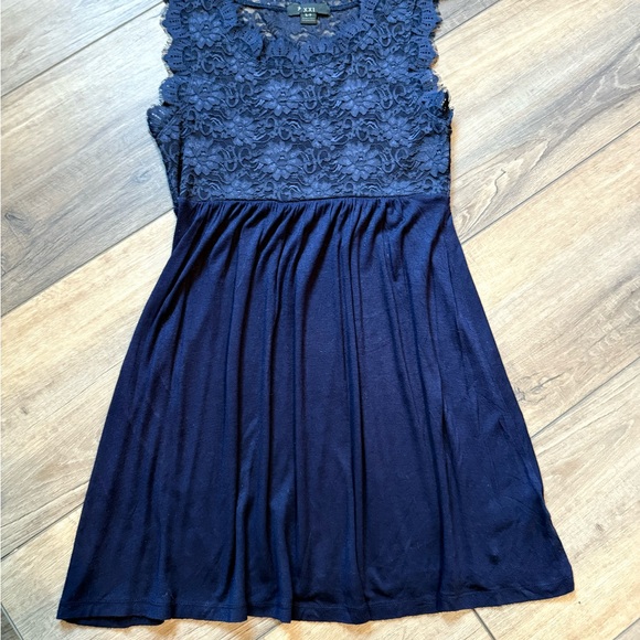 Forever 21 Dress - Picture 1 of 8